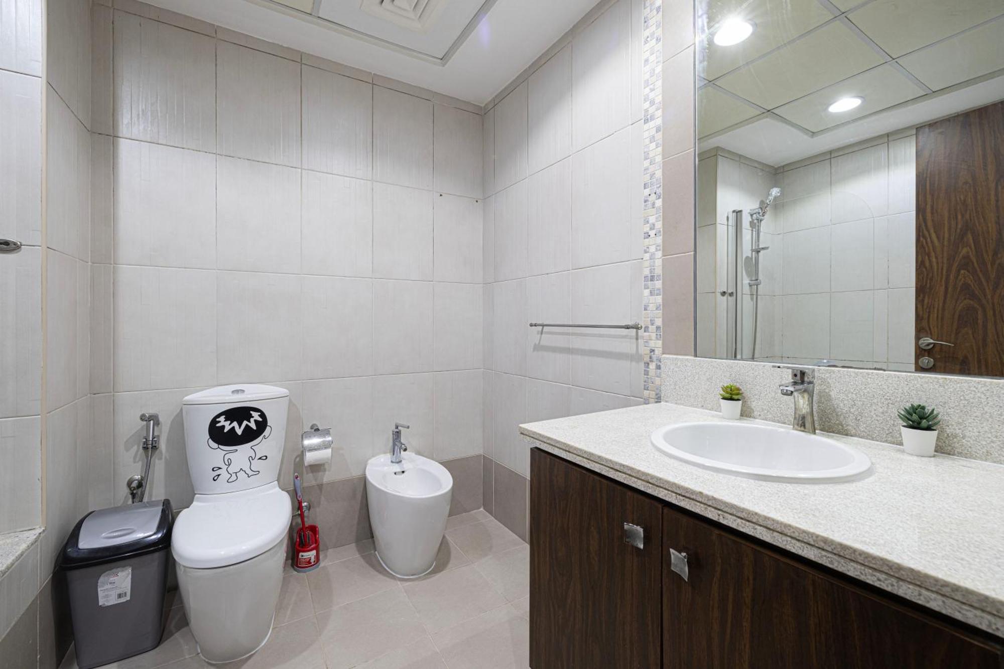 Next'bay Host - 5 Min Away From Burj Khalifa Проживання в сім'ї